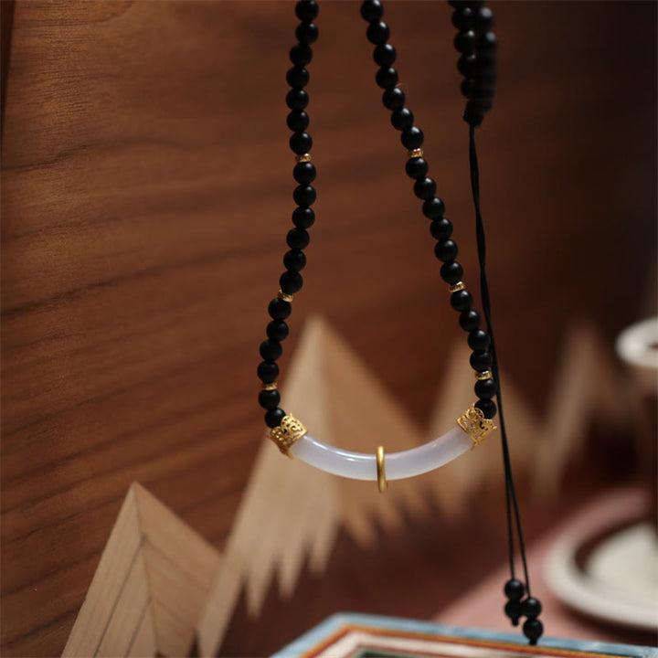 Collier avec pendentif en perles de protection en argent sterling 925 et onyx noir et calcédoine