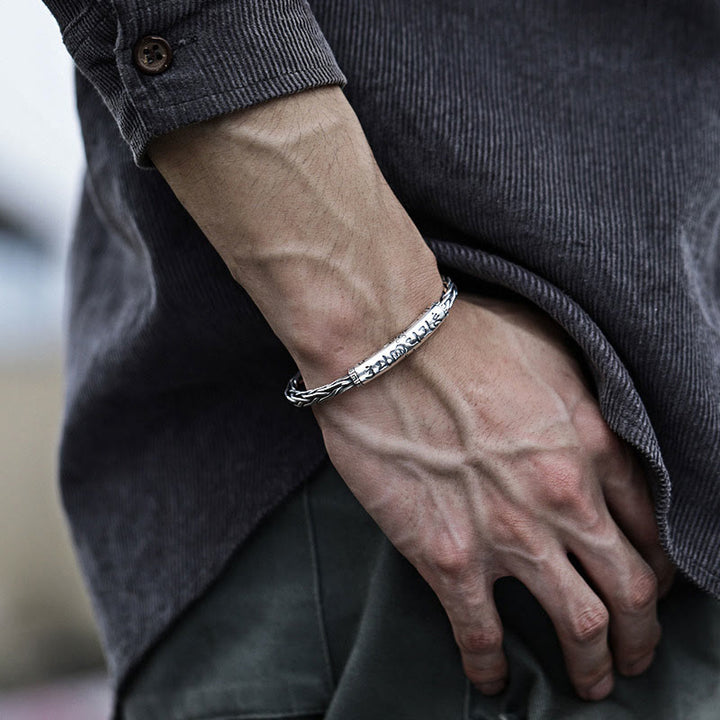 Bracelet manchette gravé Buddha Stones Tibet Om Mani Padme Hum