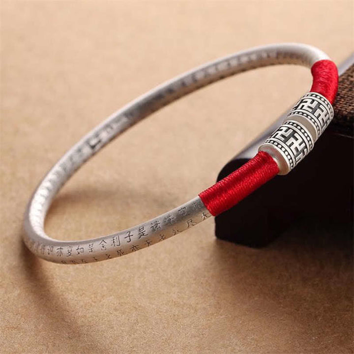 Bracelet en corde rouge porte-bonheur Buddha Stones tibétaines Om Mani Padme Hum