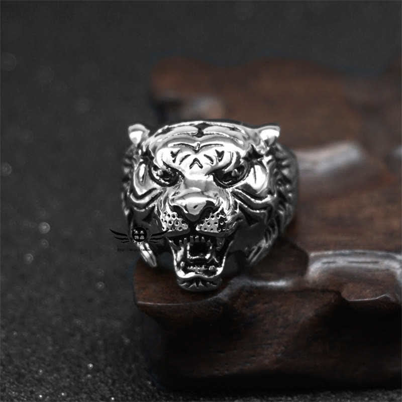 Bague de motard punk rock calme et équilibrée en acier titane avec tête de tigre pour homme