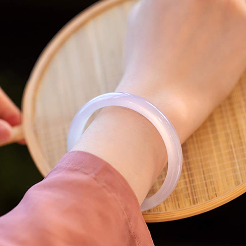 Bracelet jonc harmonieux en Buddha Stones en calcédoine naturelle