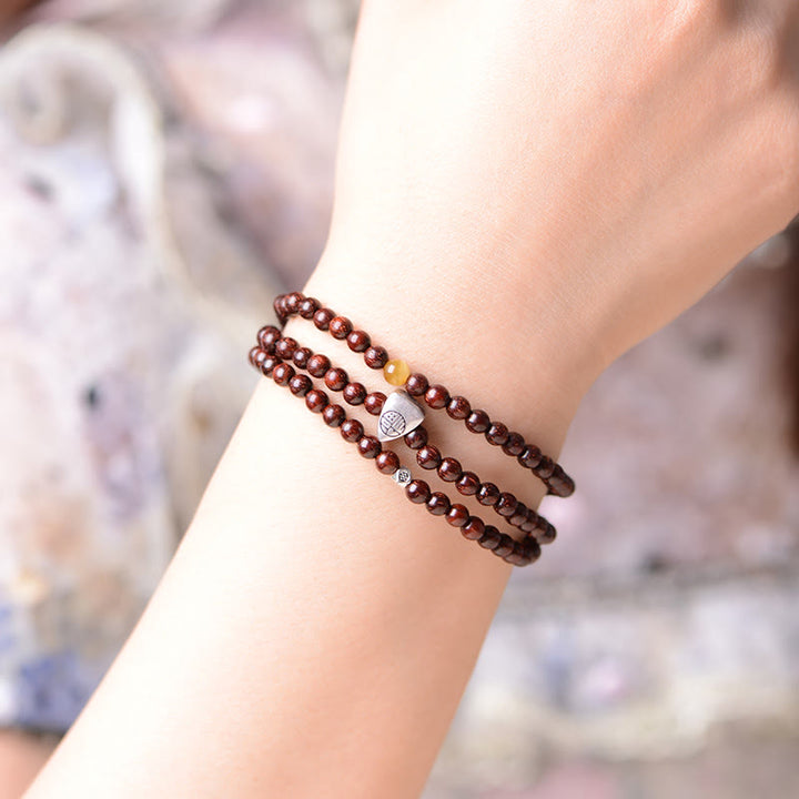 Bracelet triple tour en argent Buddha Stones 925 avec petites feuilles indiennes en bois de santal rouge et protection du caractère Fu