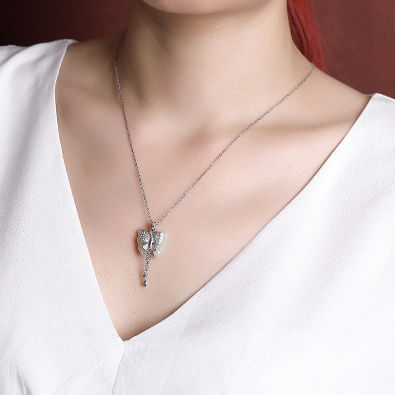 Collier pendentif bénédiction papillon en jade blanc Hetian plaqué or en argent sterling 925 Buddha Stones