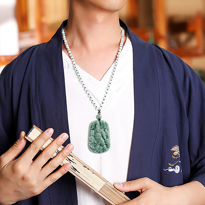 Collier pendentif amulette Guan Gong en jade naturel