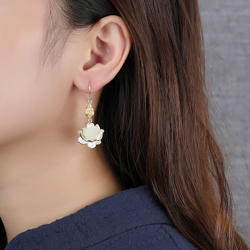 Boucles d'oreilles pendantes en jade blanc et Buddha Stones