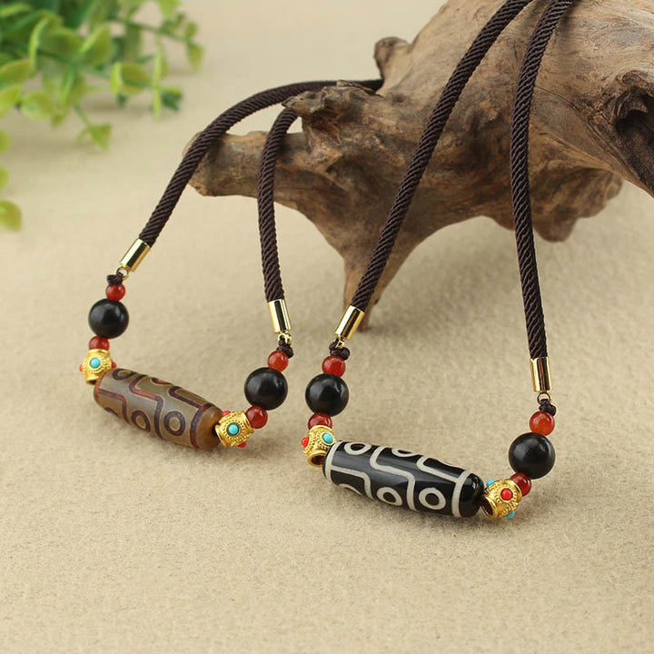 Collier pendentif en corde avec Buddha Stones