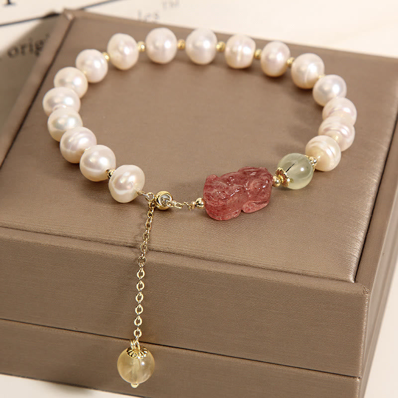 Bracelet à breloques PiXiu Optimism en perles naturelles et quartz fraise de Buddha Stones - Quartz fraise Pearl&PiXiu - image 0