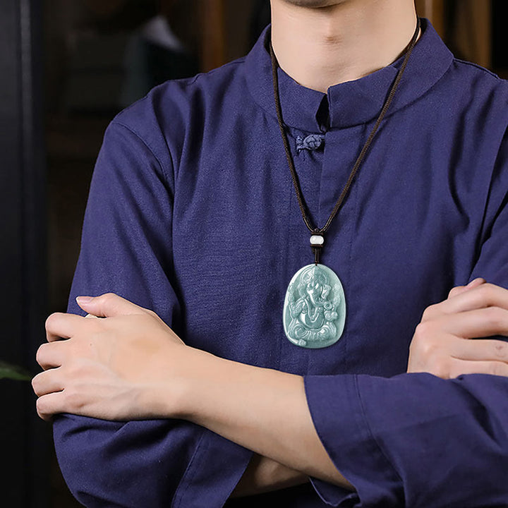 Collier pendentif amulette de protection de l'éléphant Ganesh Ganpati en jade naturel avec Buddha Stones - image 4