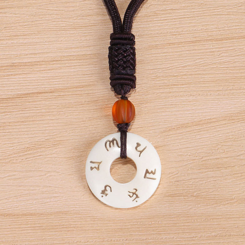 Collier pendentif de protection gravé en forme de fruit en ivoire Buddha Stones Om Mani Padme Hum - image 8