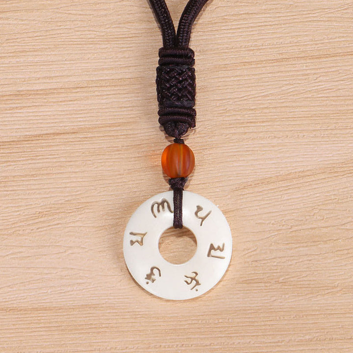 Collier pendentif de protection gravé en forme de fruit en ivoire Buddha Stones Om Mani Padme Hum - image 8