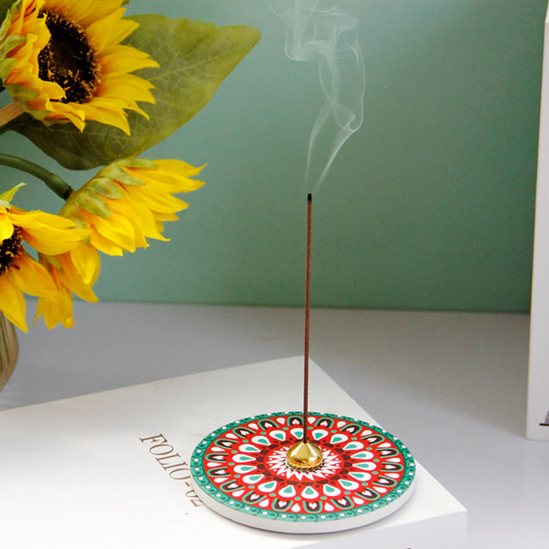 Brûleur d'encens en céramique avec bâton de bénédiction et Buddha Stones à motifs colorés