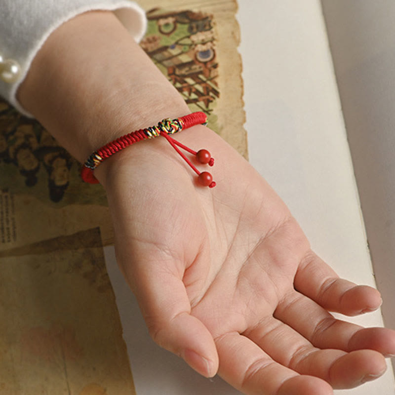 Bracelet porte-bonheur avec nœud en cinq couleurs King Kong