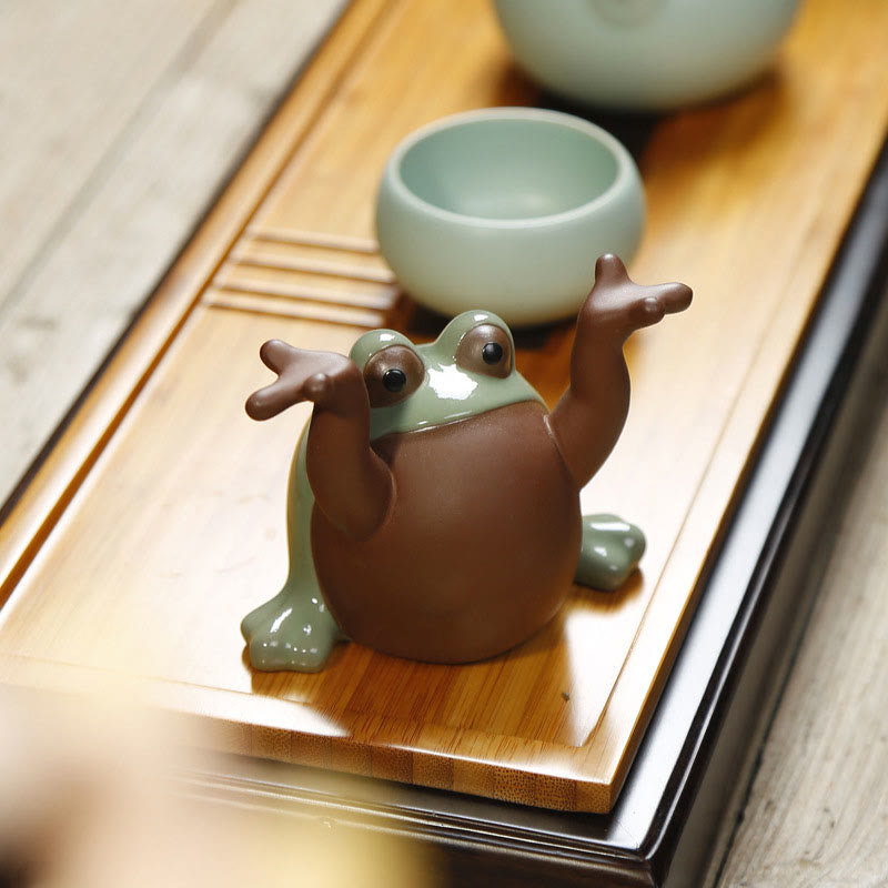 Figurine de grenouille porte-bonheur en céramique pour animal de compagnie, Buddha Stones FengShui, richesse, décoration - Grenouille aux bras levés 10,5 x 8,8 cm - image 0