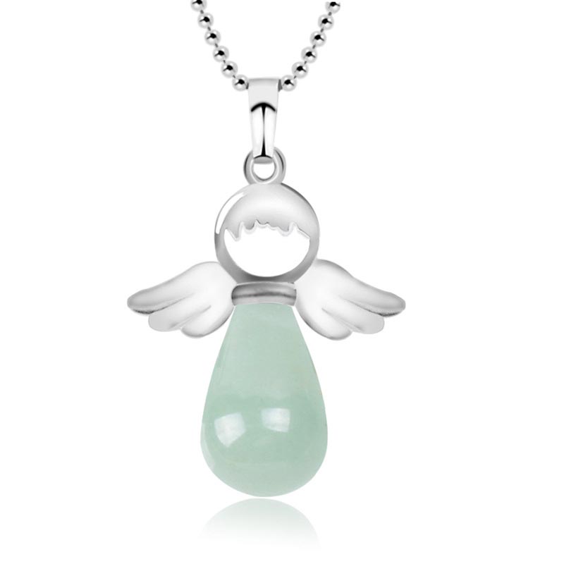Collier pendentif porte-bonheur en cristal naturel avec petites ailes d'ange de Buddha Stones