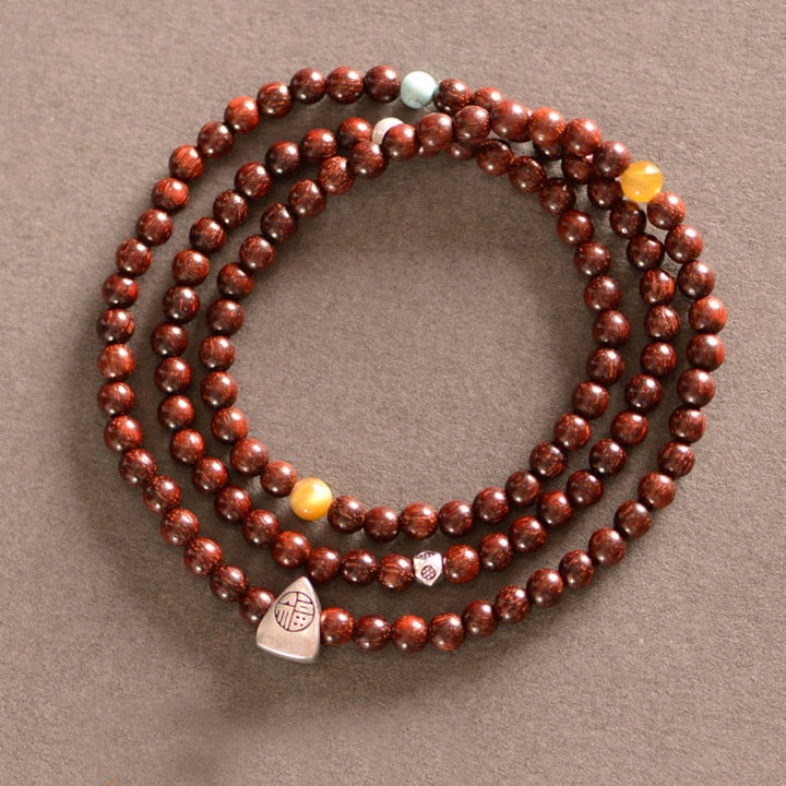 Bracelet triple tour en argent Buddha Stones 925 avec petites feuilles indiennes en bois de santal rouge et protection du caractère Fu