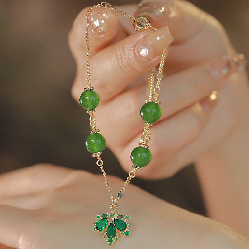 Bracelet en calcédoine verte plaqué or 14 carats avec feuille d'érable et courage de Buddha Stones