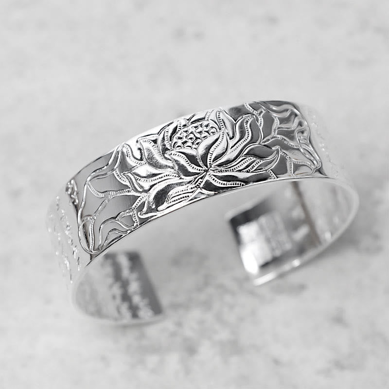 Bracelet porte-bonheur tibétain en cuivre blanc Buddha Stones et lotus