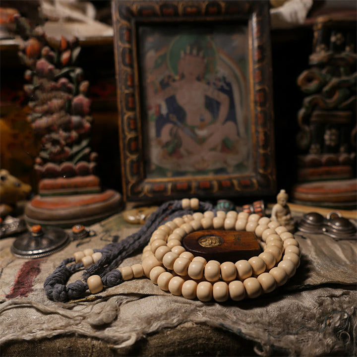 Mala en bois d'Abelia Biflora avec 108 Buddha Stones pour éloigner les mauvais esprits