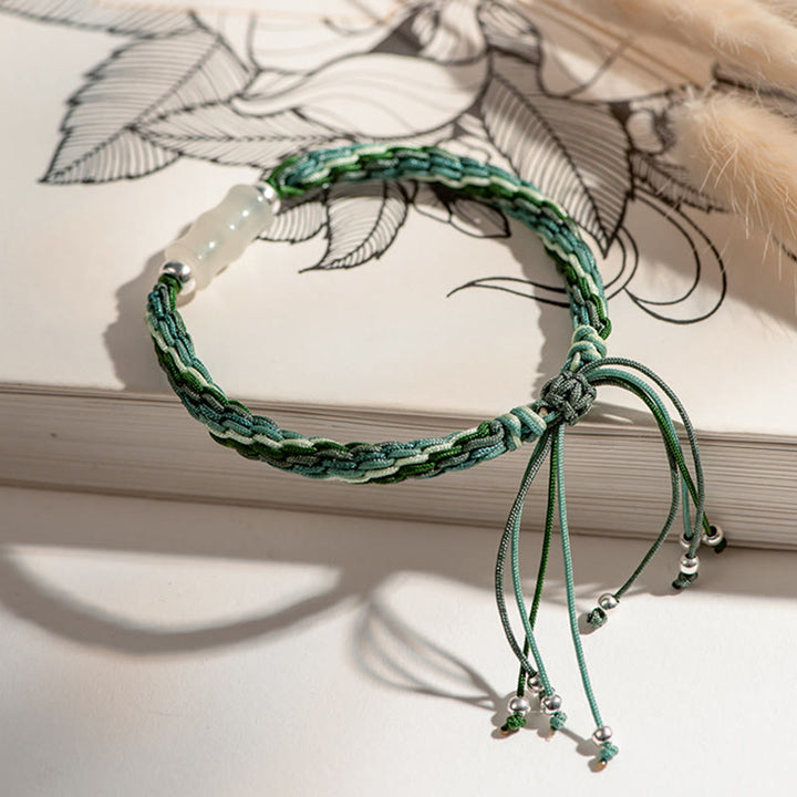 Bracelet en fil de jade blanc et bambou avec nœud de réincarnation, richesse, chance et force