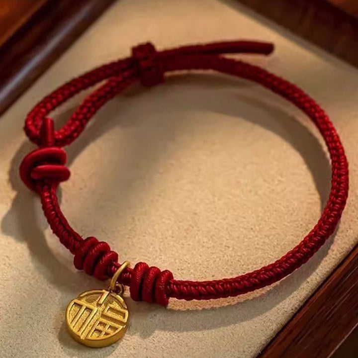 Bracelet en corde rouge fait à la main avec huit Buddha Stones et breloque en forme de nœud de paix et de caractère Fu