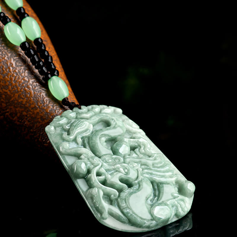 Collier avec pendentif en chaîne de perles de protection en jade et pierre de Buddha Stones Année du Dragon Zodiaque chinois