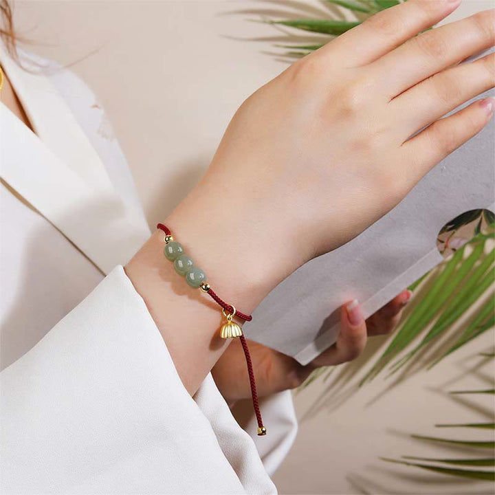 Bracelet tressé fait main en Buddha Stones de jade Hetian et gousse de lotus pour la prospérité et la chance