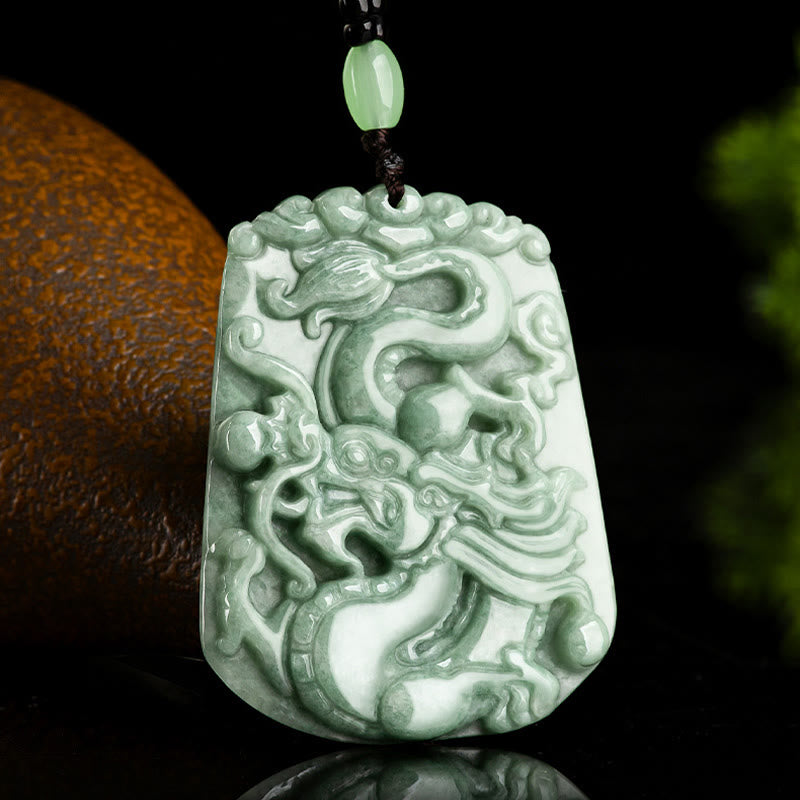 Collier avec pendentif en chaîne de perles de protection en jade et pierre de Buddha Stones Année du Dragon Zodiaque chinois