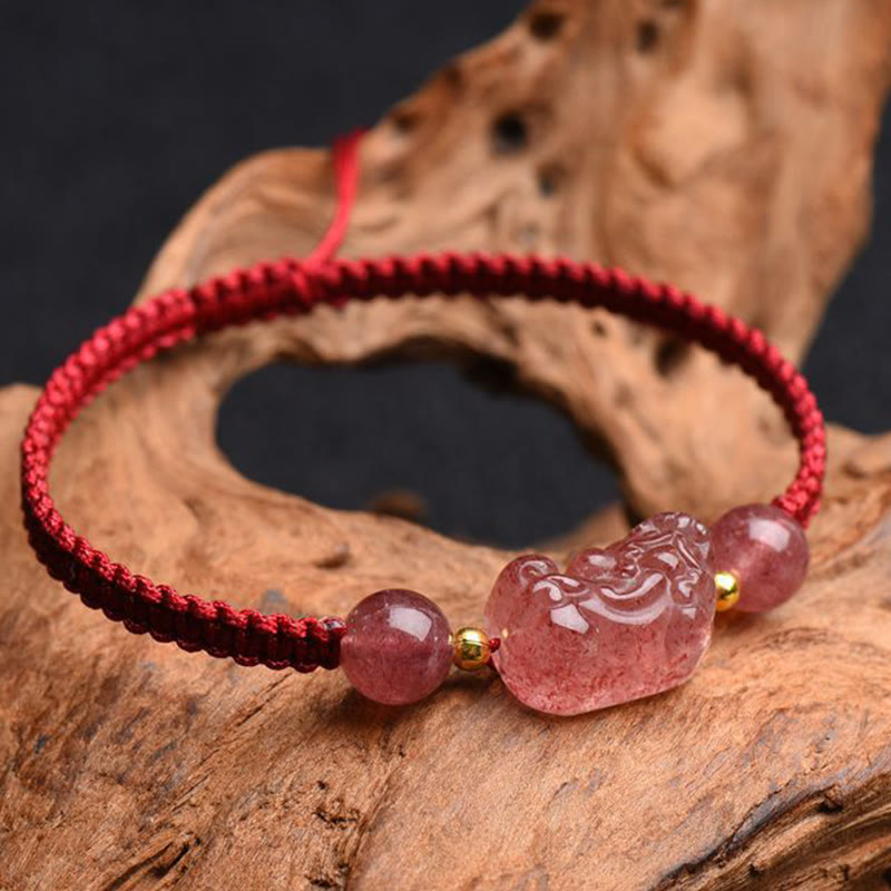 Bracelet porte-bonheur en fil rouge PiXiu en quartz fraise naturel Buddha Stones