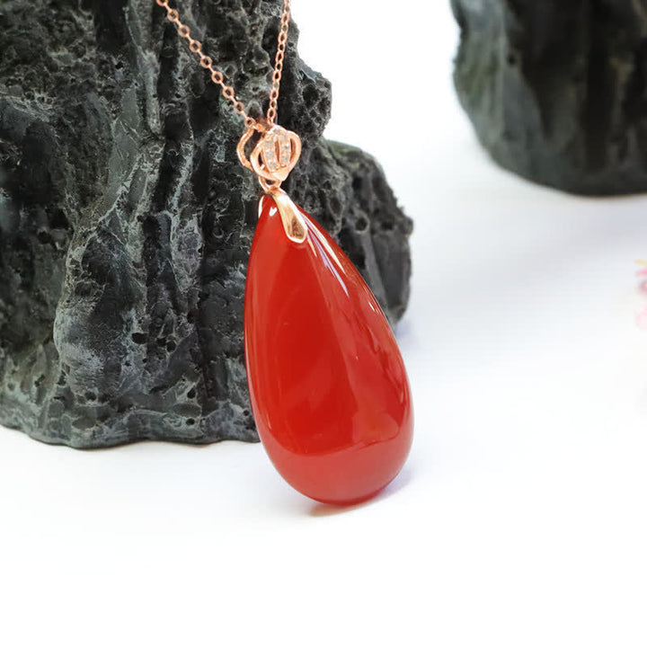 Collier avec pendentif en forme de goutte d'eau en argent sterling 925 et agate rouge