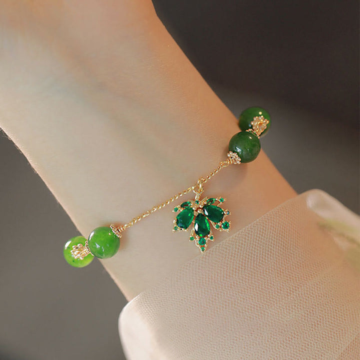 Bracelet en calcédoine verte plaqué or 14 carats avec feuille d'érable et courage de Buddha Stones
