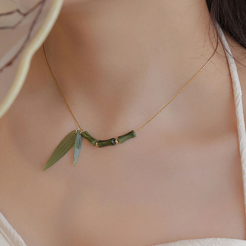 Collier pendentif en jade et feuille de bambou Buddha Stones