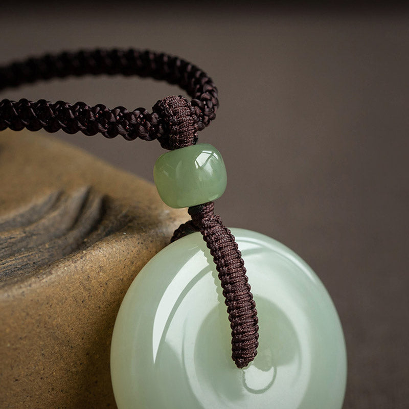 Collier pendentif en jade rond naturel Buddha Stones, boucle de paix, chance, prospérité