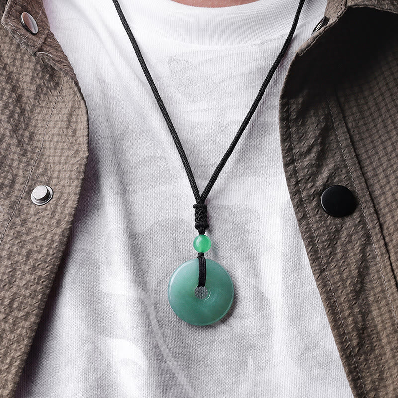 Collier avec pendentif porte-bonheur en Buddha Stones précieuses en cristal de guérison