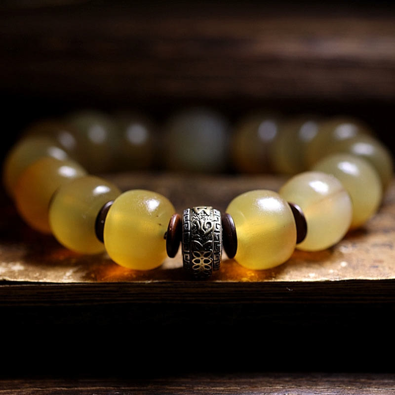 Bracelet de bon augure tibétain en corne de mouton fait main avec Buddha Stones Om Mani Padme Hum