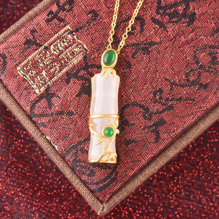 Collier pendentif de protection en bambou et jade blanc et jade cyan Buddha Stones