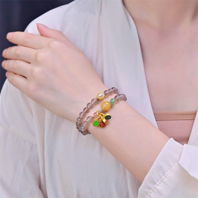 Bracelet double tour en agate grise naturelle avec breloque paix et joie et Buddha Stones