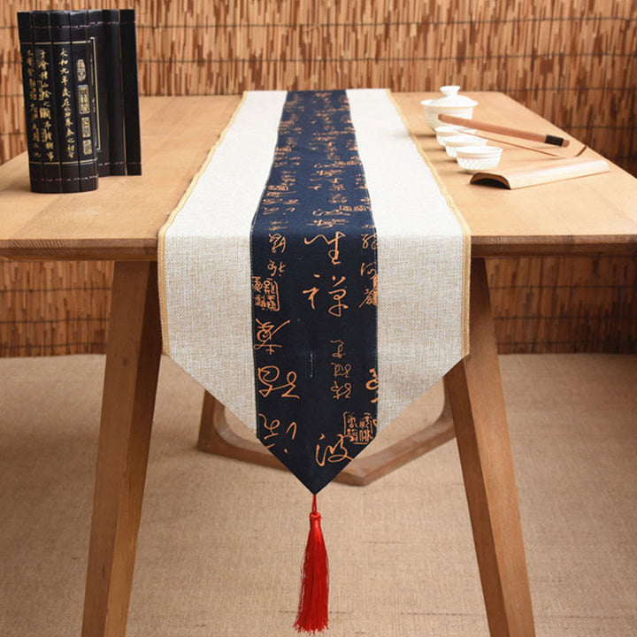 Chemin de table en coton et lin avec pompons, Buddha Stones, style chinois classique, lotus, poisson koï, fleur, grue, calligraphie, illumination - Calligraphie beige et bleue - 30 x 180 cm - image 35