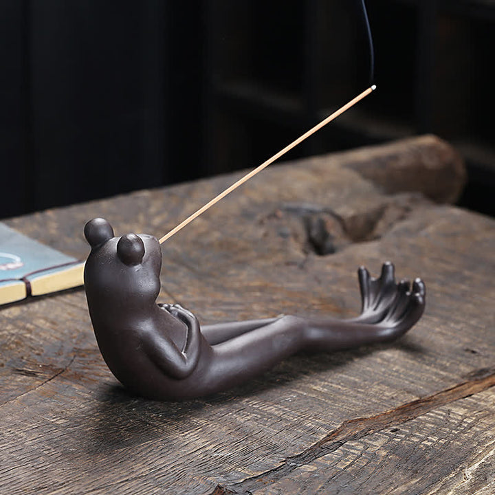 Brûleur d'encens en céramique pour guérison spirituelle en forme de grenouille de méditation
