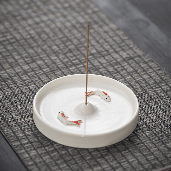 Brûleur d'encens en céramique à motif de poisson Koi en Buddha Stones Décoration de guérison spirituelle