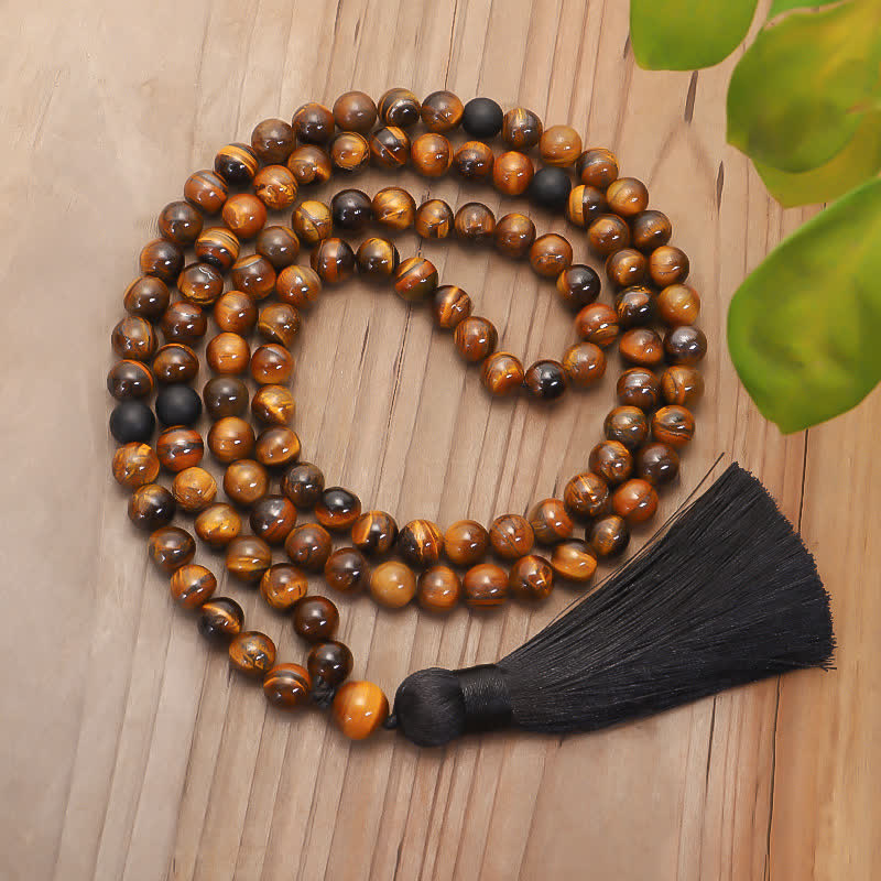 Bracelet Mala 108 Buddha Stones avec pompon de protection en œil de tigre