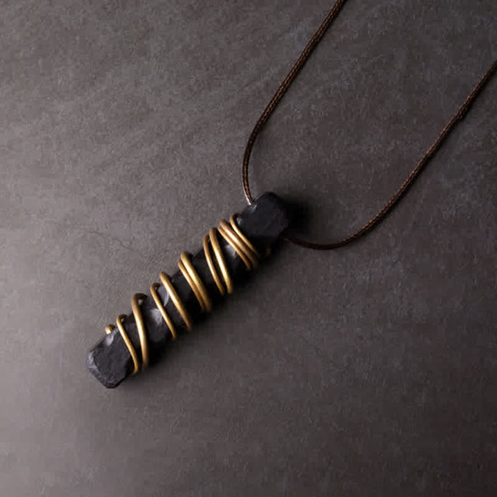 Collier pendentif en Buddha Stones, bois d'ébène du Tibet et laiton, symbole d'équilibre et de paix. - Bois d'ébène (Équilibre ♥ Calme) - image 1