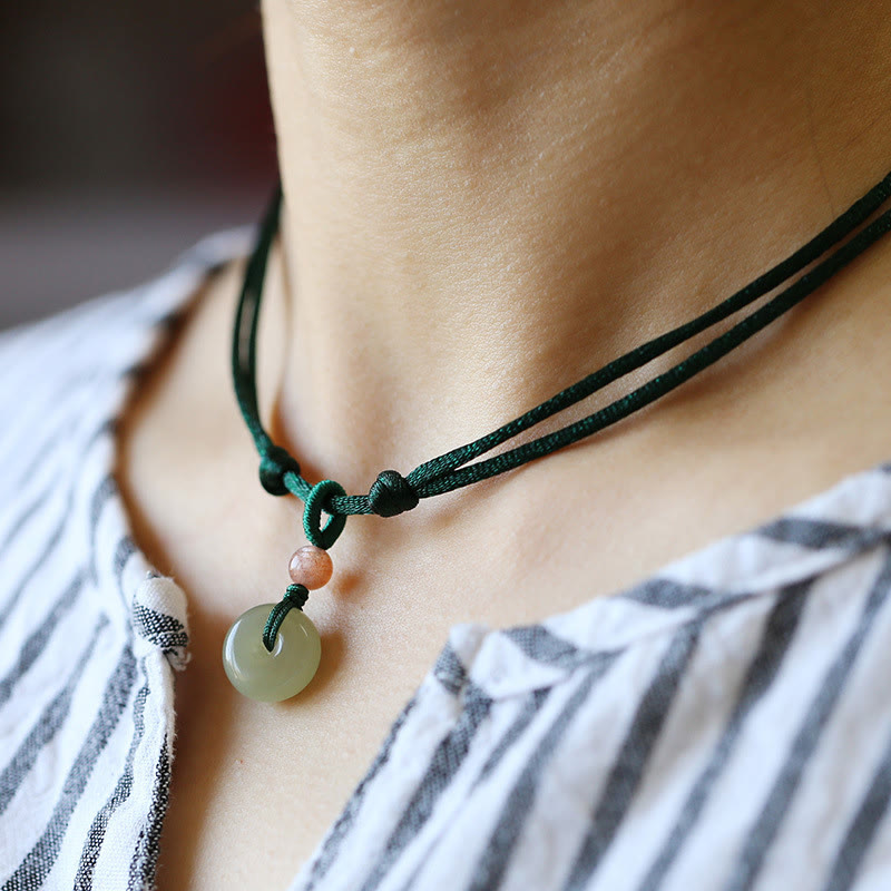 Collier avec pendentif en jade rond naturel et Buddha Stones, boucle de paix, lotus d'abondance - Vert - Boucle de la paix - image 2