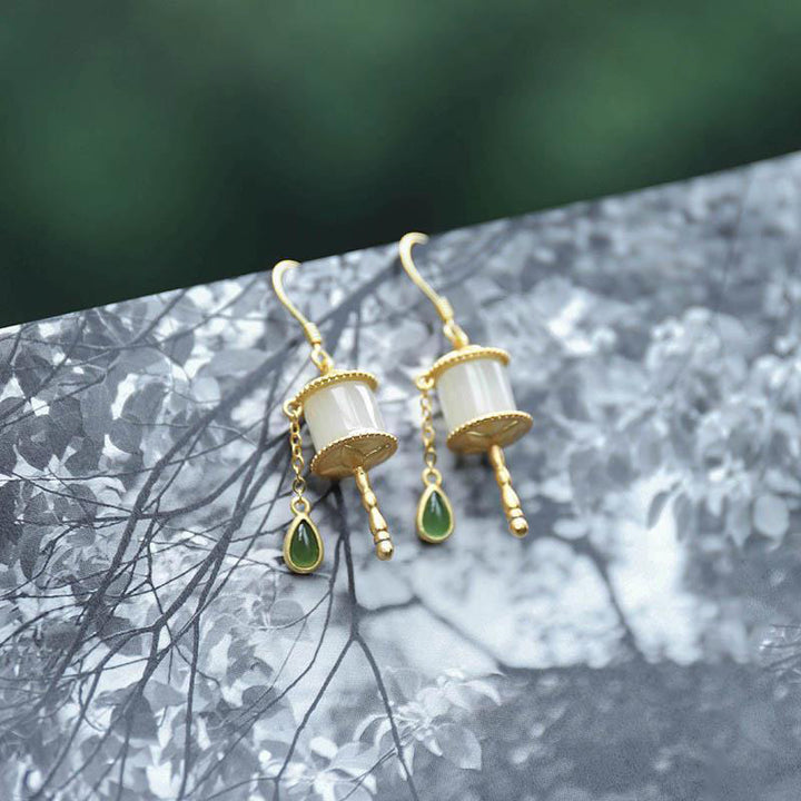 Boucles d'oreilles pendantes en argent sterling 925 et jade avec roue de prière et porte-bonheur Buddha Stones