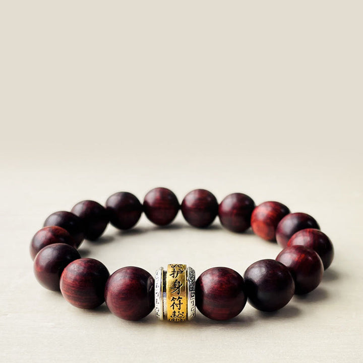 Bracelet de protection en amulette de petite feuille de bois de santal rouge de Buddha Stones