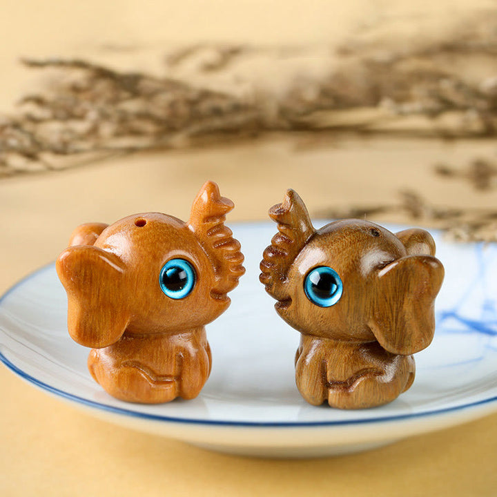 Buddha Stones Bois de santal Petite feuille Bois de santal rouge Bois de santal vert Mini éléphant porte-bonheur sculpté Décoration de protection - image 0