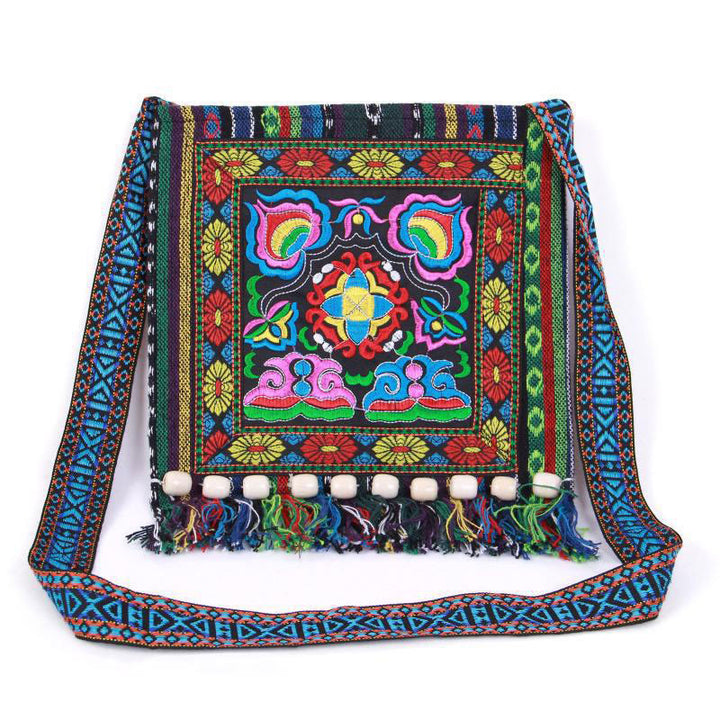 Sac à bandoulière en toile de camélia brodé à la main tibétain
