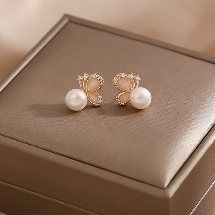 Boucles d'oreilles à tige en perles plaquées or 18 carats Buddha Stones, papillon, amour, liberté - image 4
