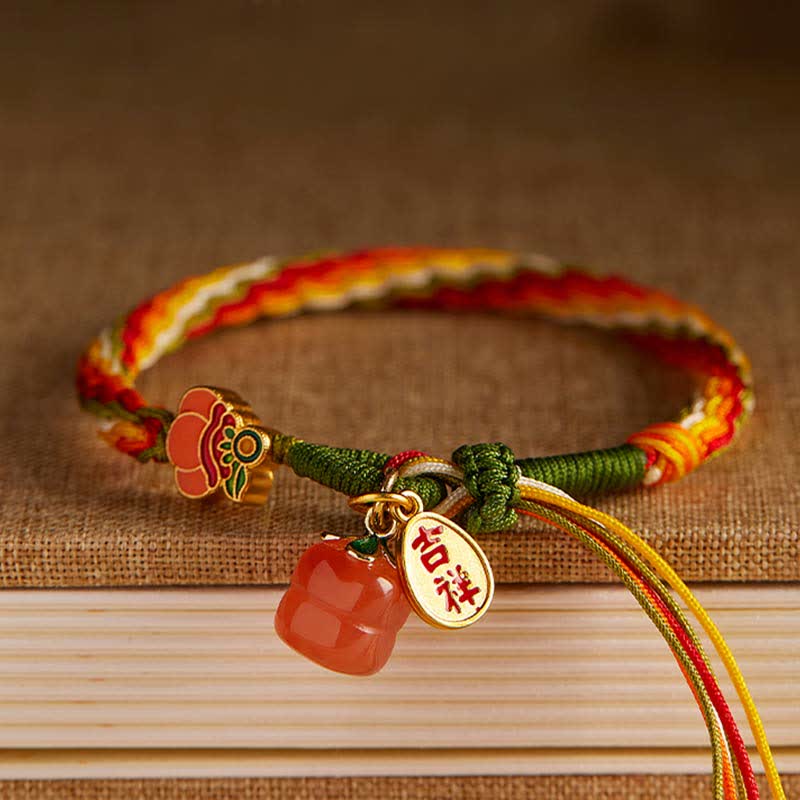 Bracelet tressé en corde avec nœud de force et de réincarnation en agate rouge et Buddha Stones