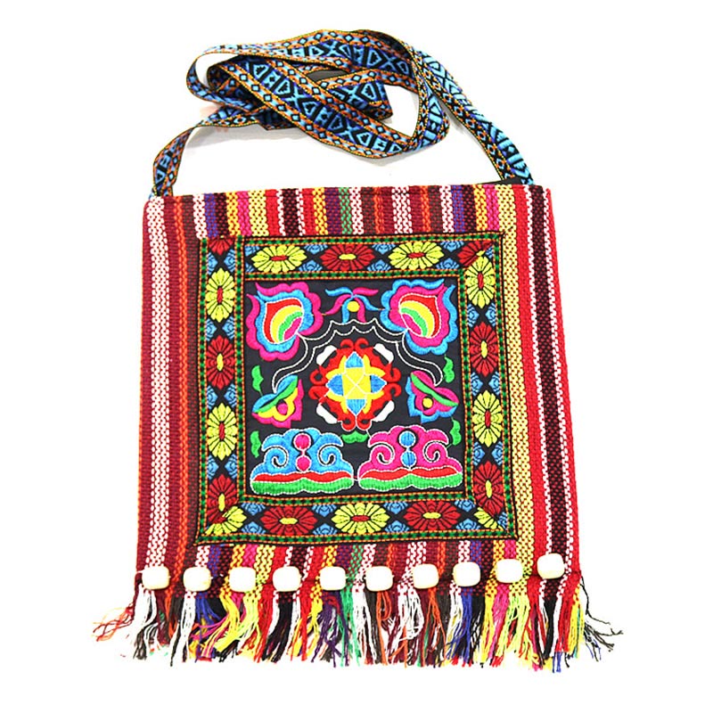 Sac à bandoulière en toile de camélia brodé à la main tibétain