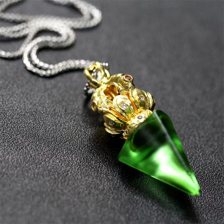 Collier pendentif en cristal de force Lotus Liuli à 4 griffes avec Buddha Stones tibétaines Dorje Vajra